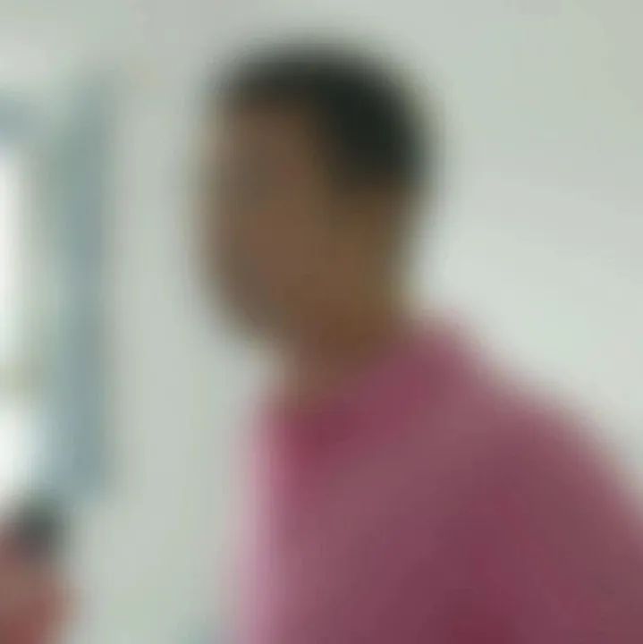 DƬ